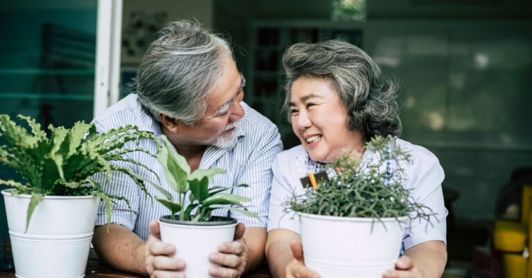 Retirement Homes: How Energy-Efficient Living Supports A Greener Future 2 Seniors In Retirement Homes